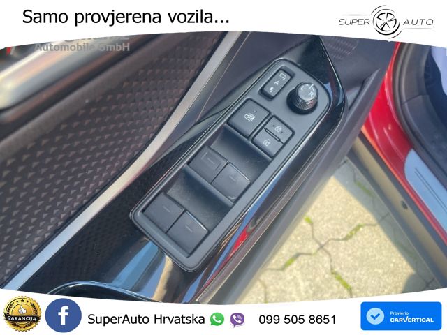Toyota C-HR 1.8 (122 KS) Hybrid e-CVT Team D