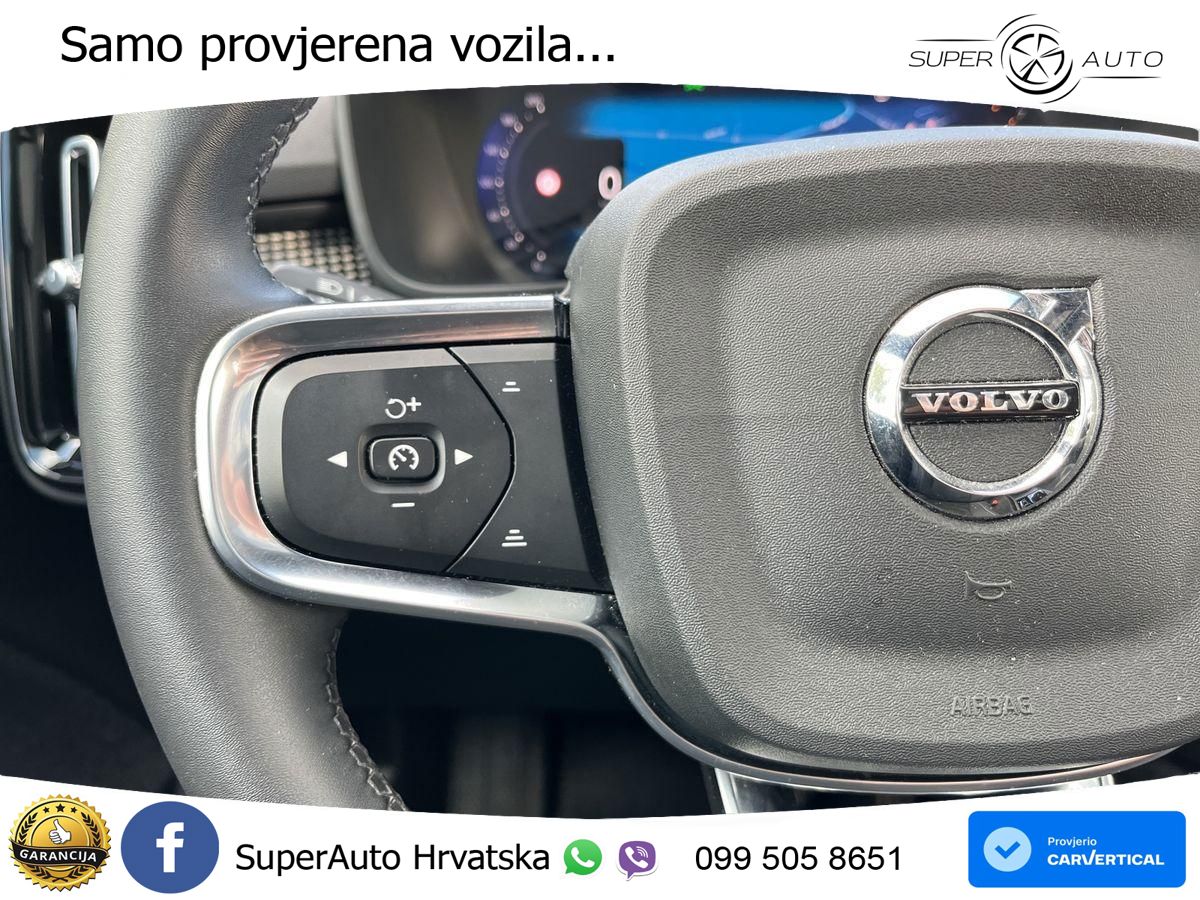 Volvo XC40 2.0 B4 AWD 197 KS Automatic LED+GR SJED+ACC