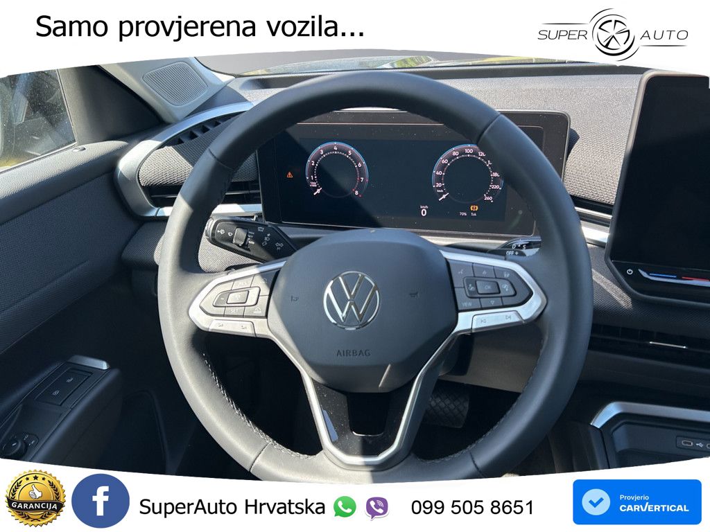 Volkswagen T-Roc II 1.5 eTSI (116 KS)  DSG LED+GR SJED+ACC