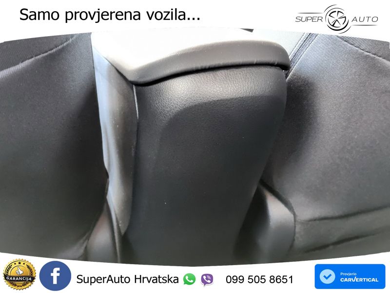 Toyota C-HR 1.8 (122 KS) Hybrid e-CVT Team D LED+GR SJED+ACC