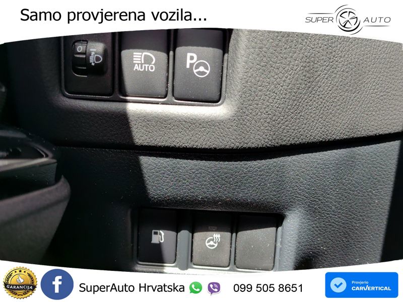Toyota C-HR 1.8 (122 KS) Hybrid e-CVT Team D LED+GR SJED+ACC