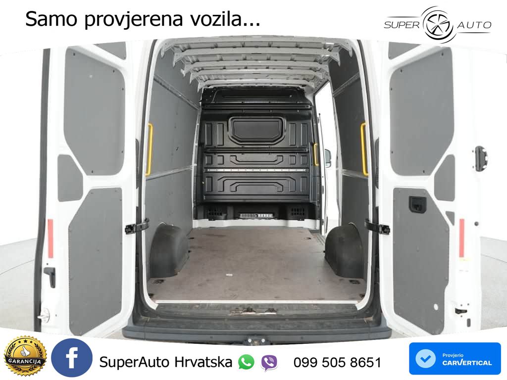 Volkswagen Crafter Kasten 35 MR Hochdach FWD AHK RFK Klima 177 KS