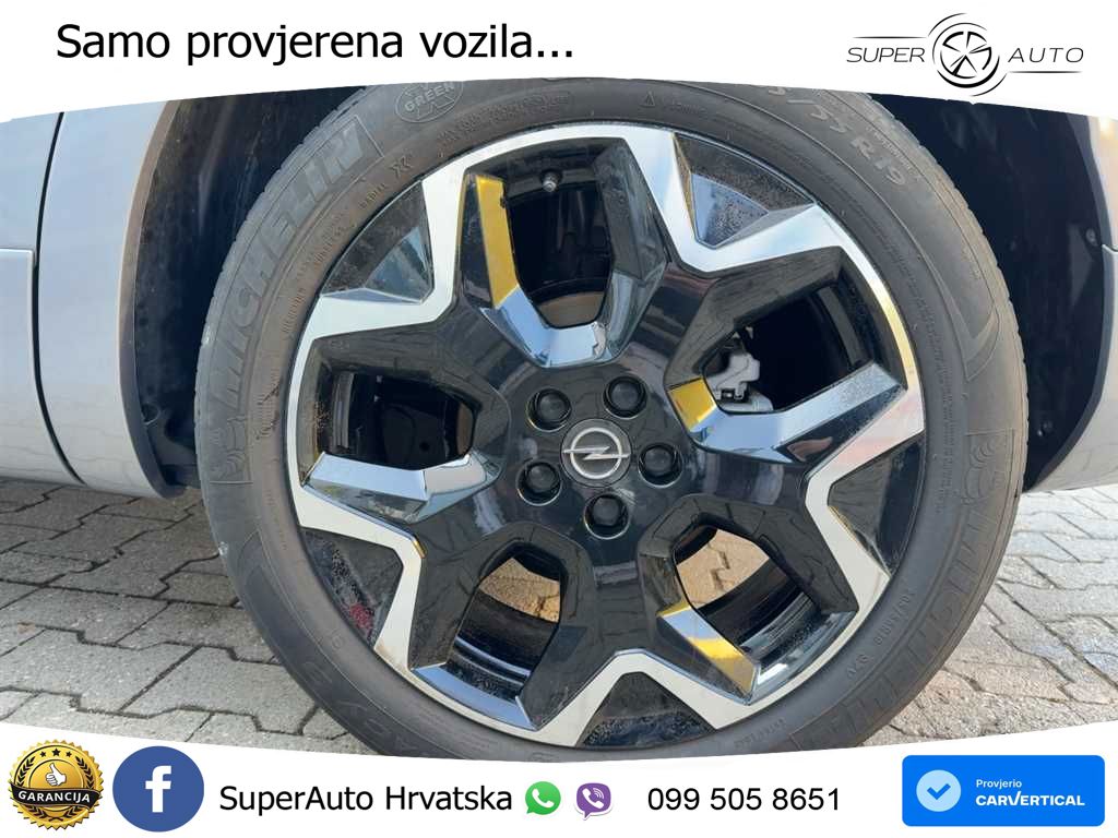 Opel Grandland 1.2i Turbo (130 KS) Automatic Ultimate LED+GR SJED+ACC