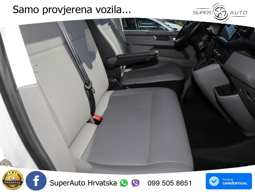 Volkswagen T6.1 Transporter Kasten 2.0 TDI Autom AHK Navi S 204 KS