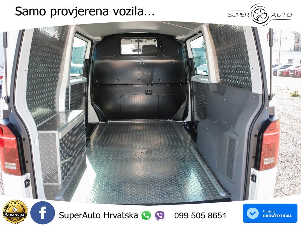 Volkswagen T6.1 Transporter Kasten 2.0 TDI Autom AHK Navi S 204 KS
