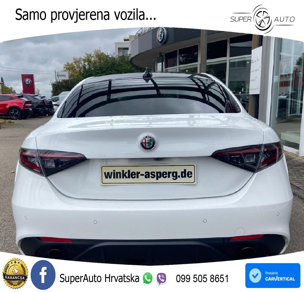 Alfa Romeo Giulia 2.0 Turbo (280 KS) Q4 Automatic LED+GR SJED+ACC