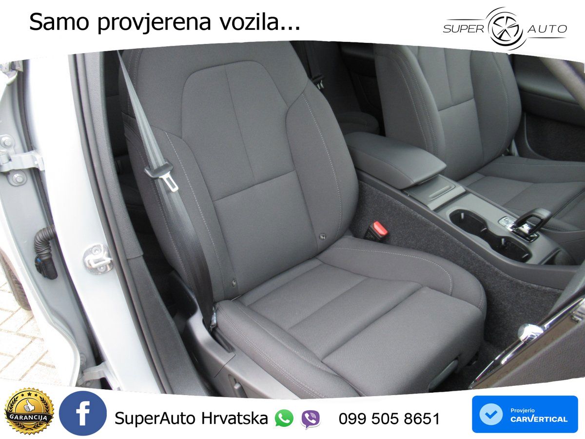 Volvo XC40 Recharge 82 kWh Twin Motor 408 KS AWD LED+GR SJED+ACC