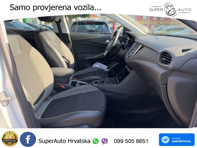 Opel Grandland X 1.2 Turbo (130 KS)