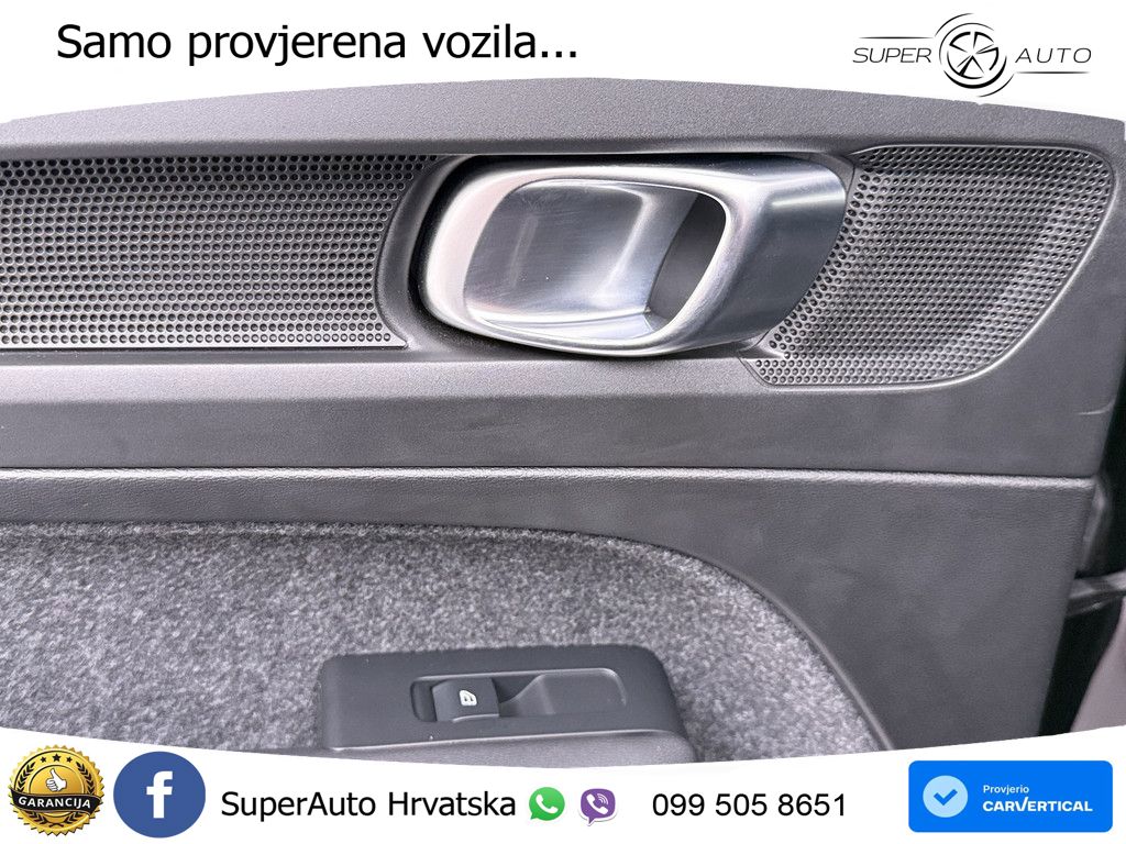 Volvo XC40 2.0 B3 163 KS Automatic ACC+GR SJED+360+PANO