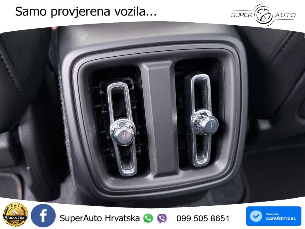Volvo XC40 2.0 B3 163 KS Automatic ACC+GR SJED+360+PANO