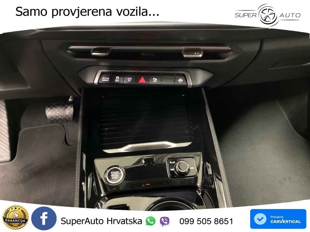 Audi Q3 1.5 TFSIe (272 KS) S tronic S line LED+GR SJED+ACC