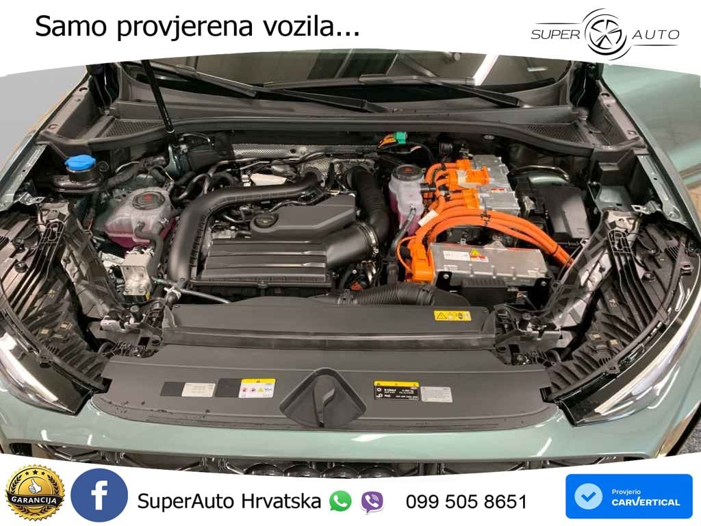 Audi Q3 1.5 TFSIe (272 KS) S tronic S line LED+GR SJED+ACC