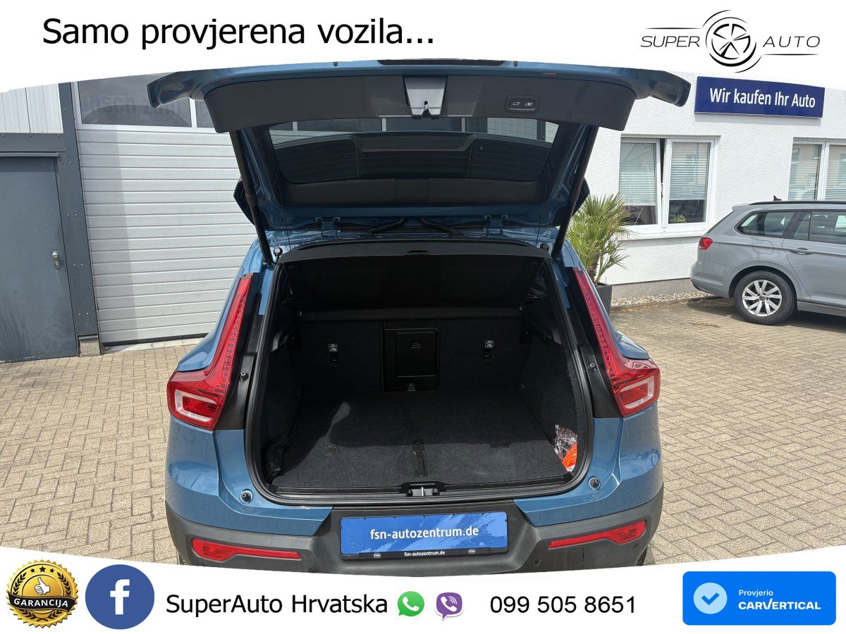Volvo XC40 2.0 B4 AWD 197 KS Automatic ACC+GR SJED+360+PANO