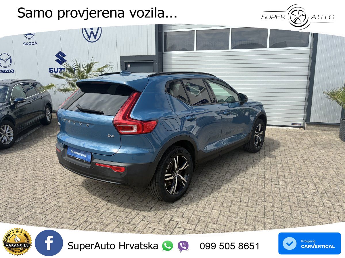Volvo XC40 2.0 B4 AWD 197 KS Automatic ACC+GR SJED+360+PANO