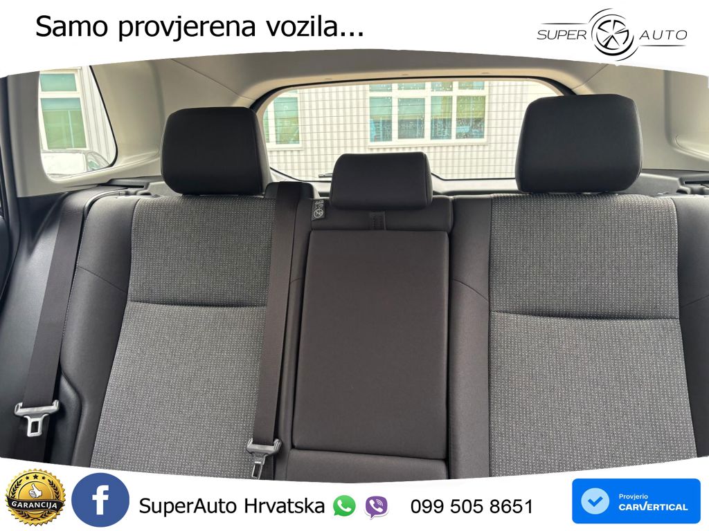 Toyota RAV4 2.5 (272 KS) Hybrid ECVT LED+GR SJED+ACC