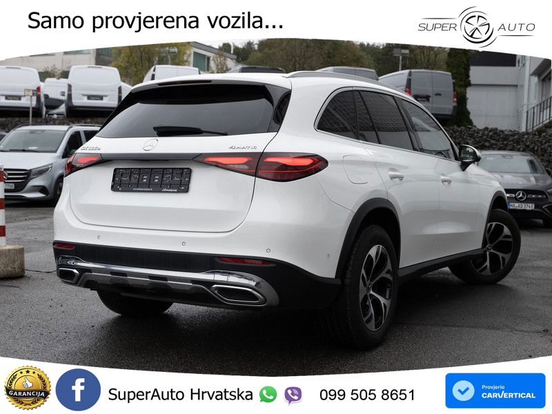 Mercedes GLC 300e (313 KS) 4MATIC 9G-TRONIC Avantgarde ACC+GR SJED+360+PANO