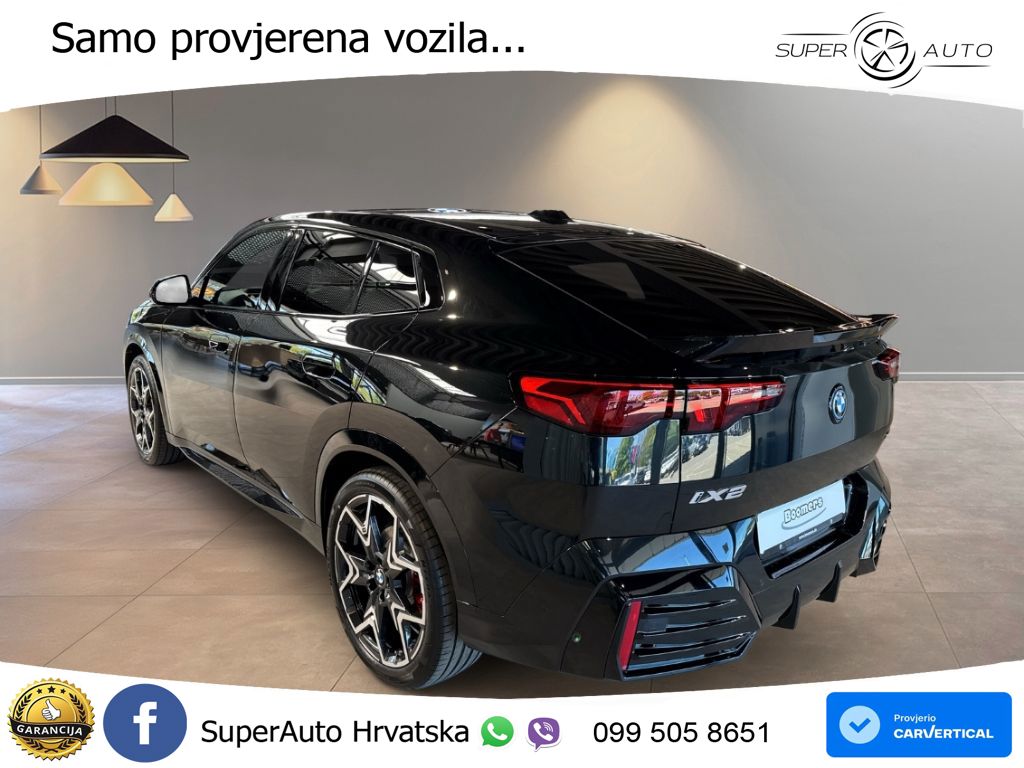 BMW iX2 66.5 kWh (313 KS) xDrive30