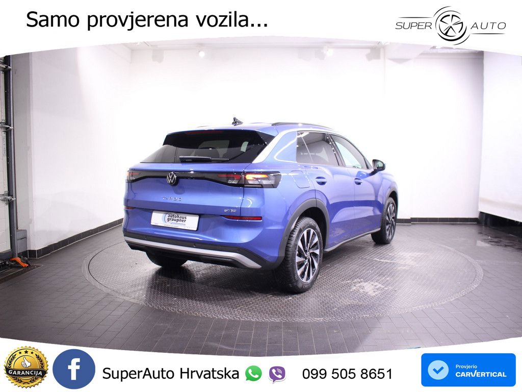 Volkswagen T-Roc II 1.5 eTSI (116 KS)  DSG LED+GR SJED+ACC