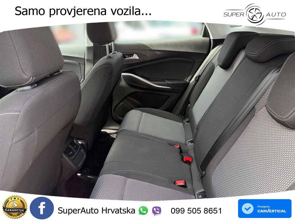 Opel Grandland 1.2i Turbo (130 KS) Automatic LED+ACC