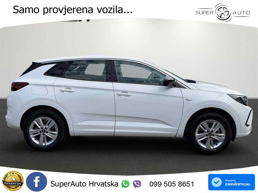 Opel Grandland 1.2i Turbo (130 KS) Automatic LED+ACC