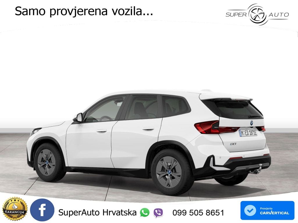 BMW iX1 68 kWh (313 KS) xDrive30 LED+GR SJED+ACC