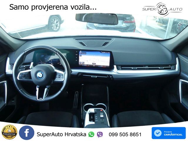 BMW iX1 68 kWh (313 KS) xDrive30