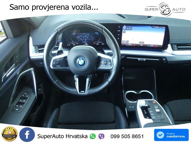 BMW iX1 68 kWh (313 KS) xDrive30