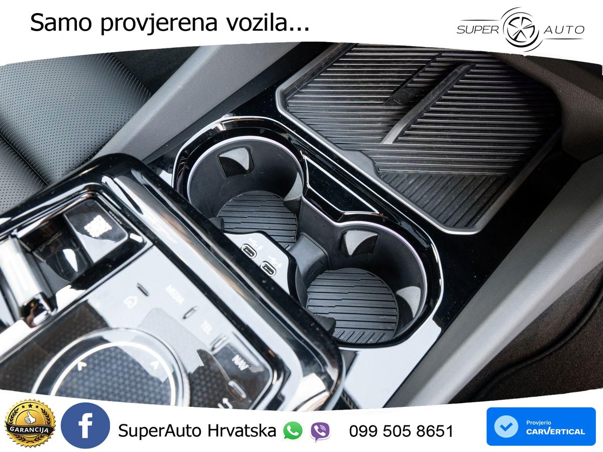BMW 520i Touring (208 KS) Steptronic ACC+HEAD+4xGR SJED+360+PANO