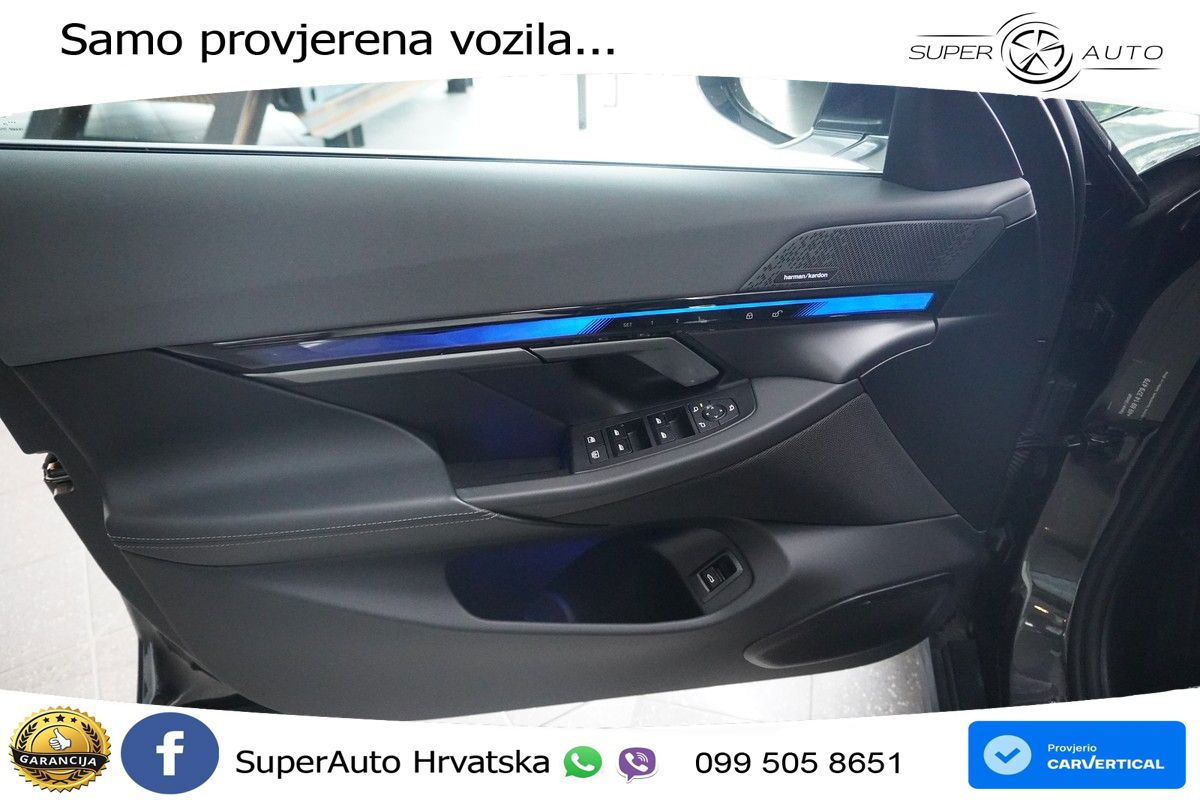 BMW 550e (489 KS) xDrive Steptronic ACC+HEAD+4xGR SJED+360+PANO
