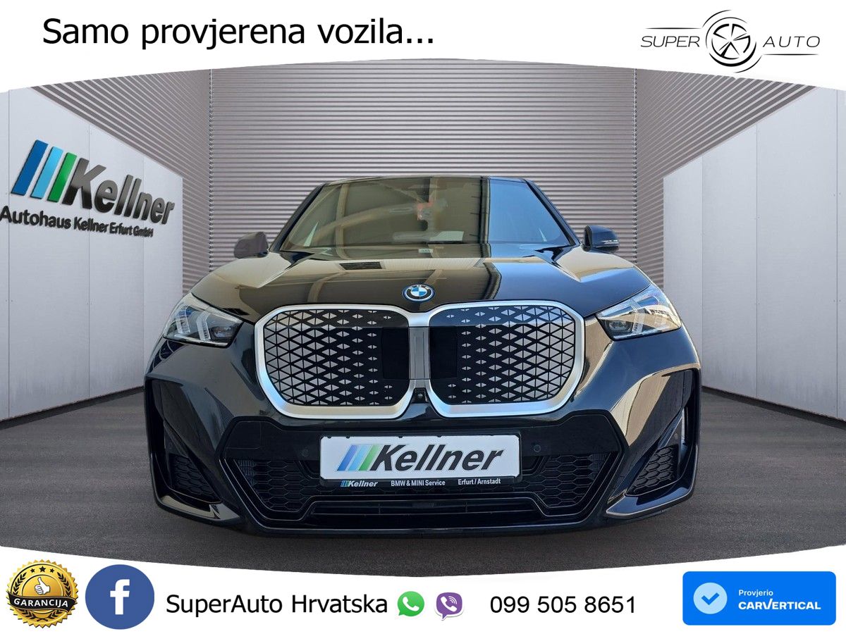 BMW iX1 68 kWh (313 KS) xDrive30