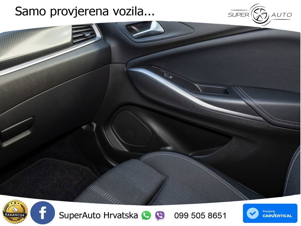 Opel Grandland 1.2i Turbo (130 KS) Automatic GS LED+GR SJED+ACC