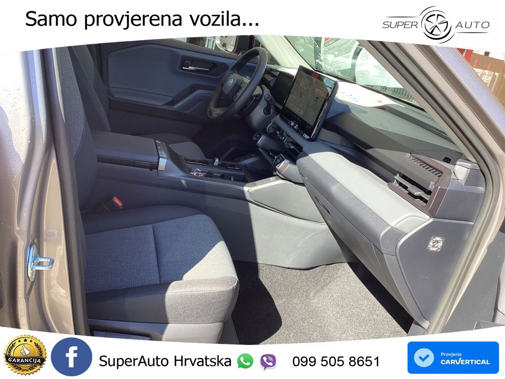 Toyota RAV4 2.5 (272 KS) Hybrid ECVT LED+GR SJED+ACC
