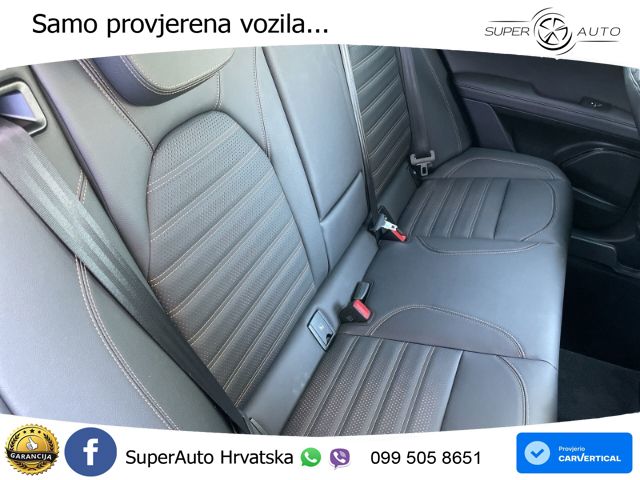 Alfa Romeo Stelvio 2.0 Turbo (280 KS) Q4 Automatic LED+GR SJED+ACC