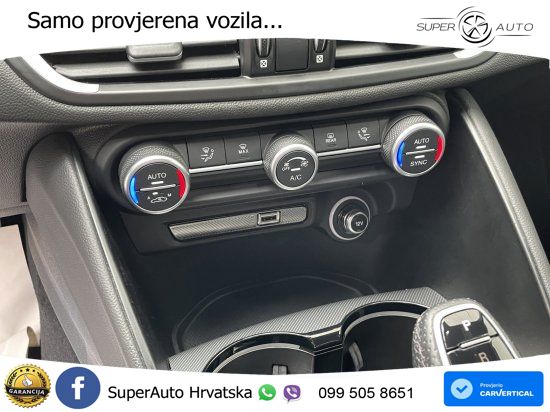 Alfa Romeo Giulia 2.0 Turbo (200 KS) Automatic LED+ACC