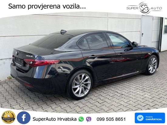 Alfa Romeo Giulia 2.0 Turbo (200 KS) Automatic LED+ACC