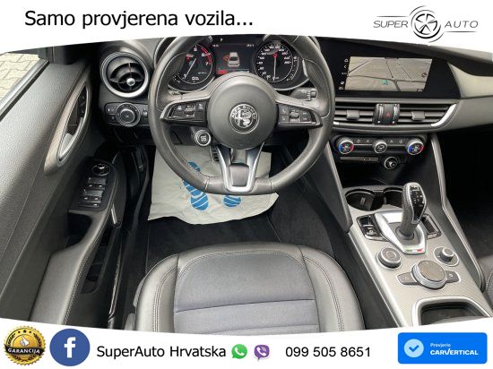 Alfa Romeo Giulia 2.0 Turbo (200 KS) Automatic LED+ACC