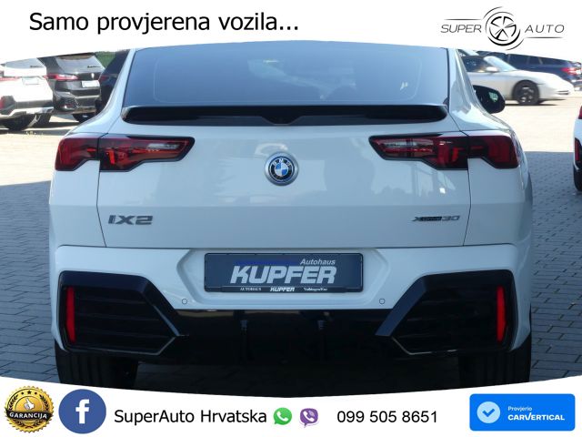 BMW iX2 66.5 kWh (313 KS) xDrive30