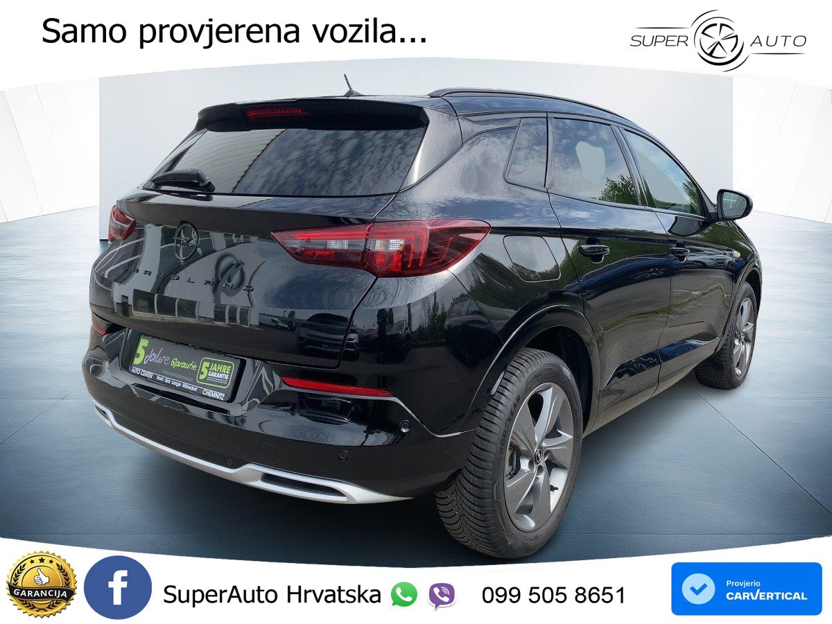Opel Grandland 1.2i Turbo (130 KS)