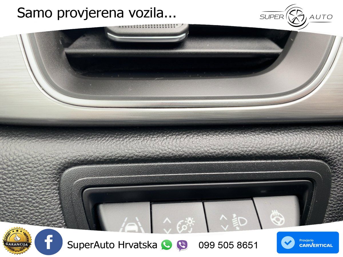 Renault Captur 1.3 TCe (140 KS) Intens LED+GR SJED+ACC