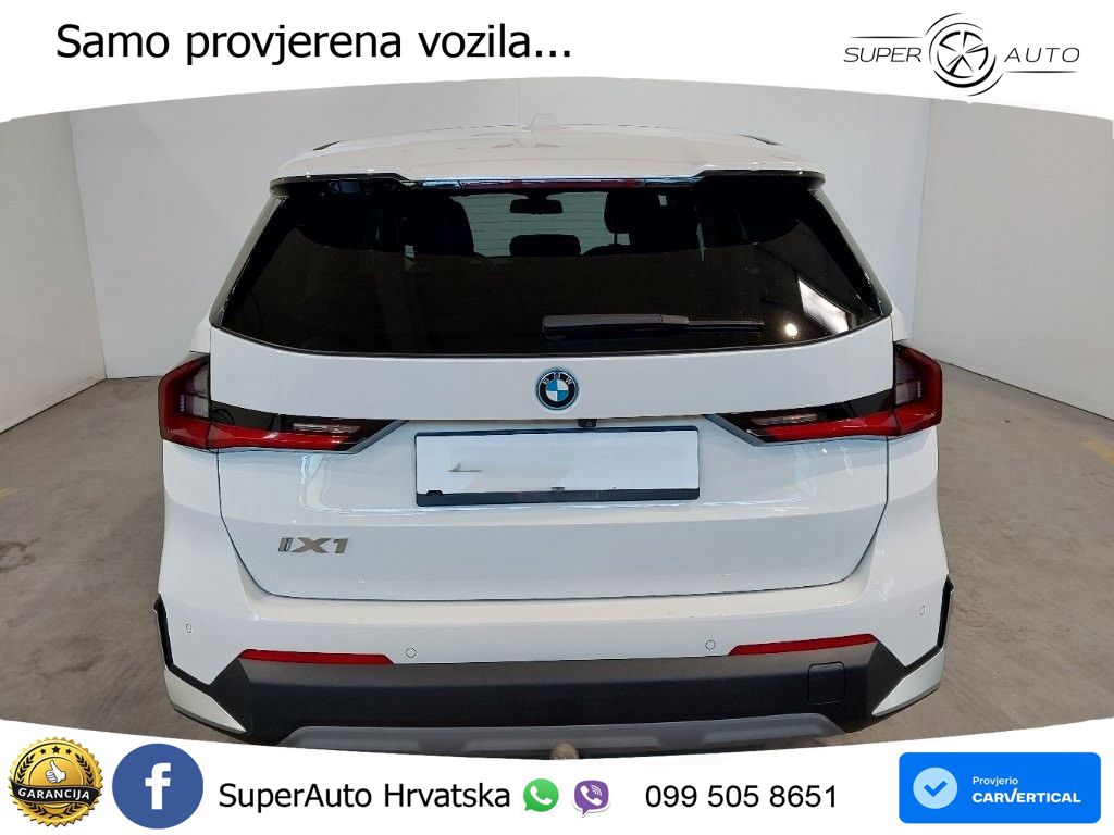 BMW iX1 68 kWh (313 KS) xDrive30 LED+GR SJED+ACC