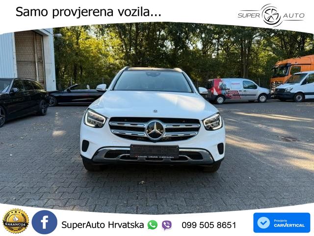 Mercedes GLC 200 (197 KS) 4MATIC G-TRONIC ACC+GR SJED+360+PANO