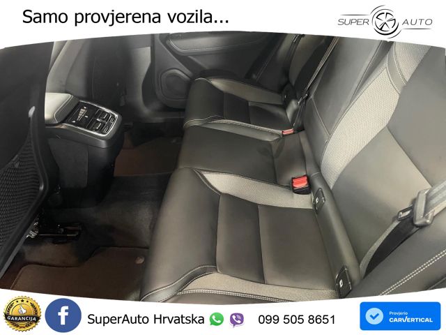 Volvo XC60 B4 Diesel AWD Geartronic ACC+GR SJED+360+PANO