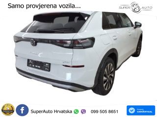 Volkswagen T-Roc 1.5 eTSI (116 KS)  DSG LED+GR SJED+ACC