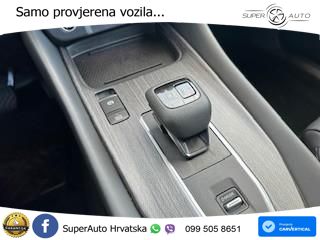Nissan Qashqai 1.3 DIG-T (158 KS) Xtronic Tekna LED+GR SJED+ACC
