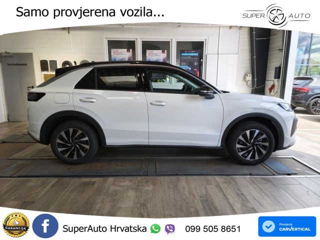 Volkswagen T-Roc II 1.5 eTSI (116 KS)  DSG LED+GR SJED+ACC