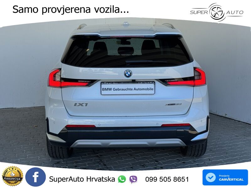 BMW iX1 68 kWh (313 KS) xDrive30