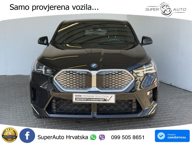 BMW iX2 66.5 kWh (313 KS) xDrive30
