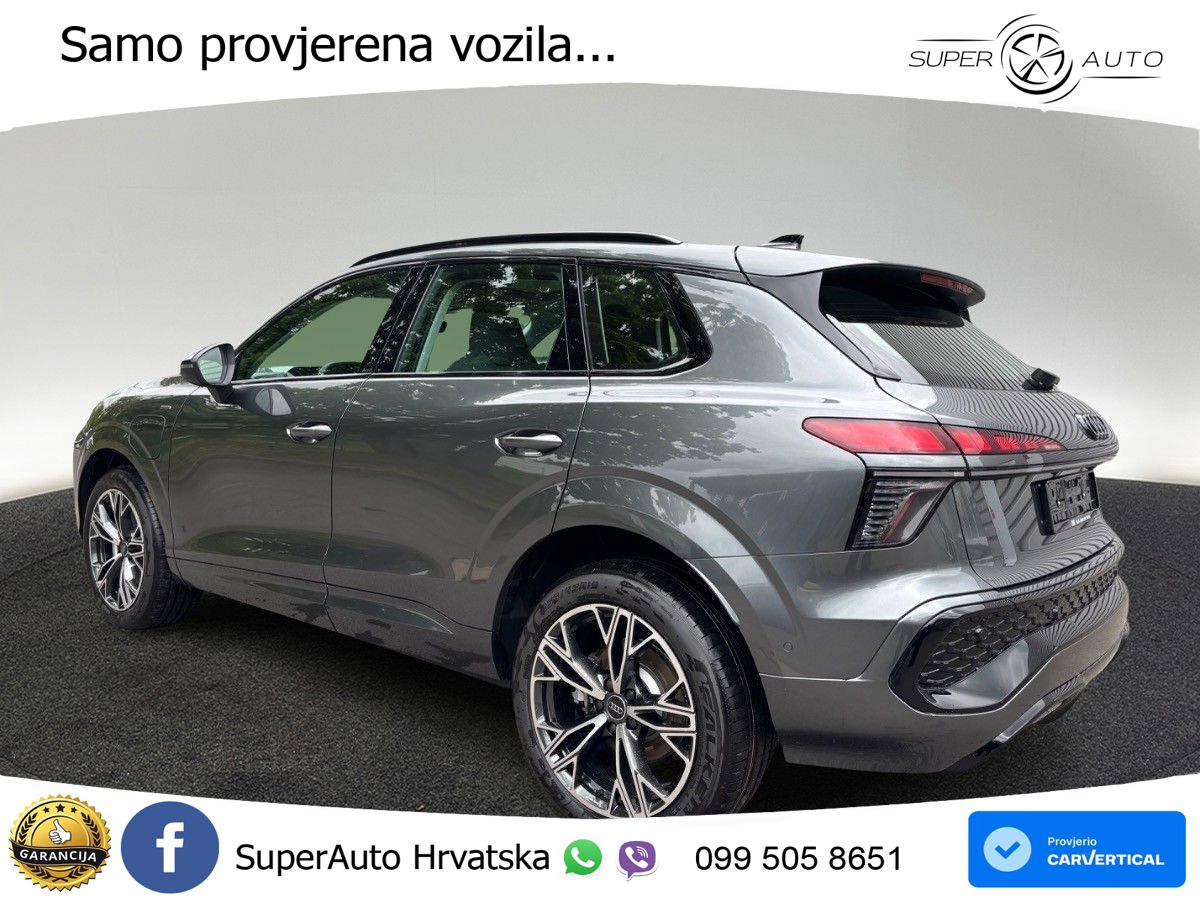 Audi Q3 1.5 TFSIe (272 KS) S tronic LED+GR SJED+ACC