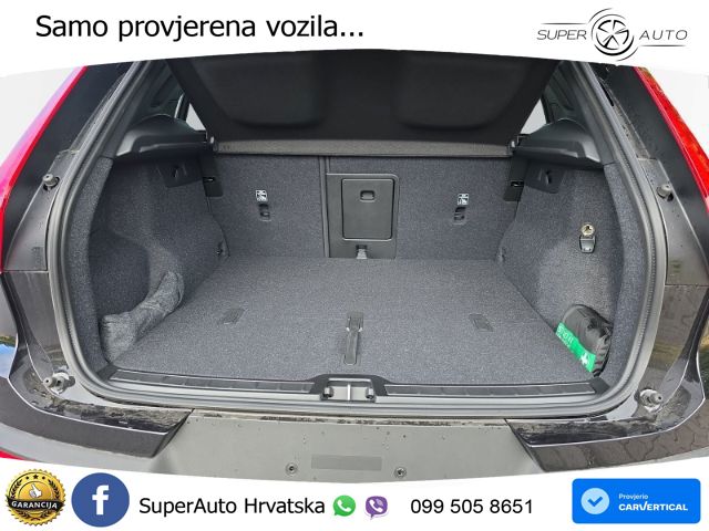 Volvo XC40 2.0 B4 197 KS Automatic ACC+GR SJED+360+PANO
