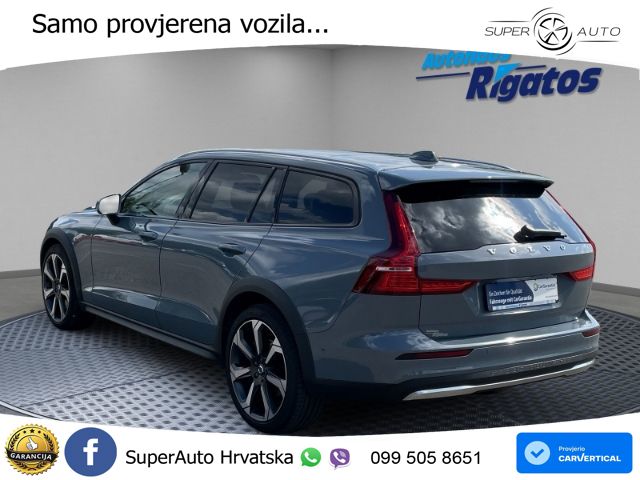 Volvo V60 Cross Country 2.0 B5 AWD Automatic LED+GR SJED+ACC